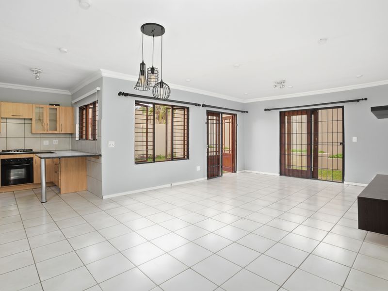 3 Bedroom Cluster In Secure Estate - Photo 2