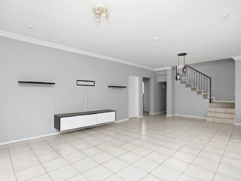 3 Bedroom Cluster In Secure Estate - Photo 3