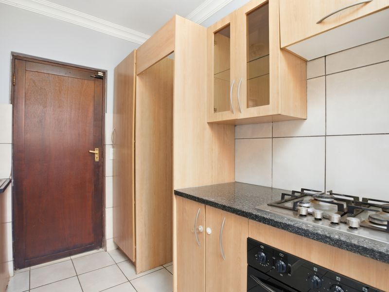 3 Bedroom Cluster In Secure Estate - Photo 9
