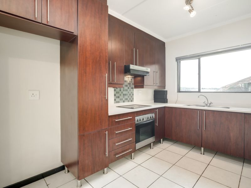 2 Bedroom 1 Bathroom Apartment for Sale - Photo 5