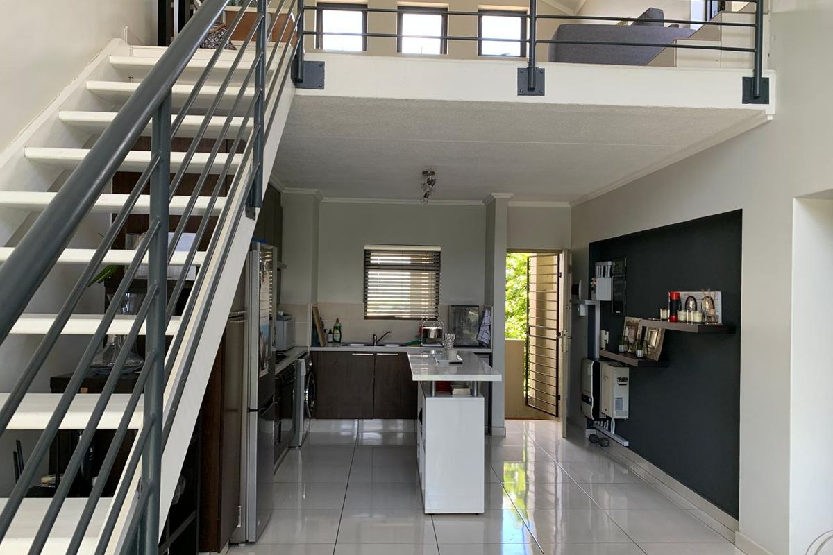 2 Bedroom 2 Bathroom with Loft Fully Furnished Apartment with Inverter, ALL INCLUSIVE - Photo 4