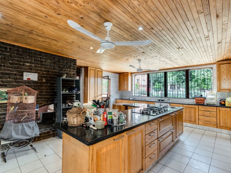 Mediterranean-Inspired Riverfront Estate in Chartwell - Photo 10