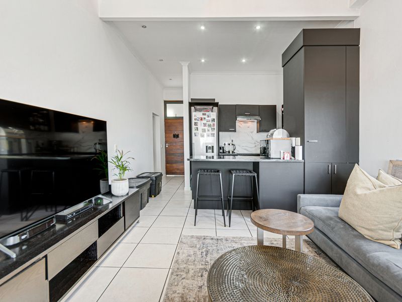 Welcome to your dream home in this highly sought after and family-friendly Estate! - Photo 6