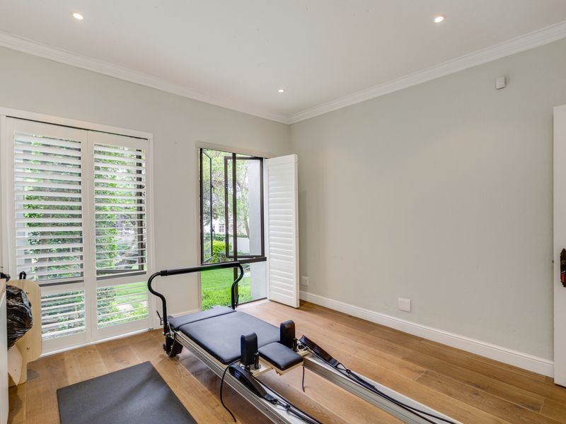 Elevated Elegance With Breathtaking Skyline Views - Photo 10