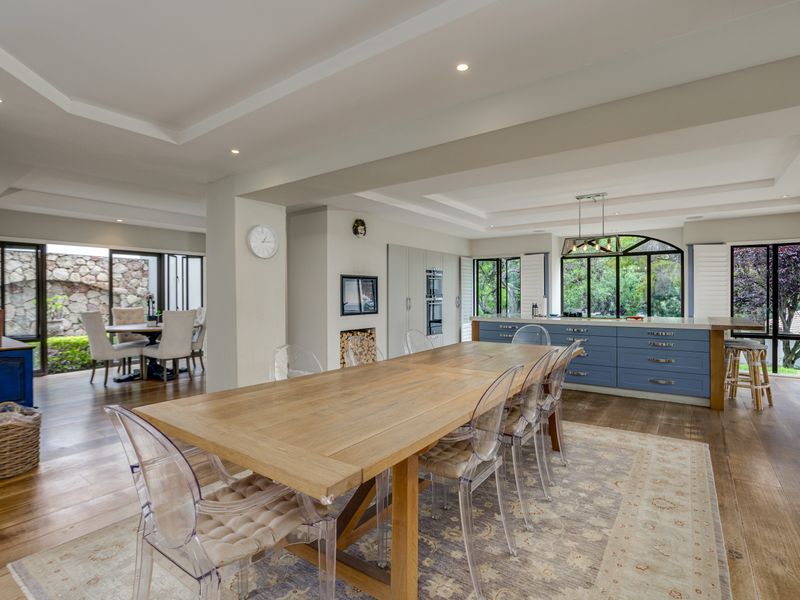 Elevated Elegance With Breathtaking Skyline Views - Photo 7