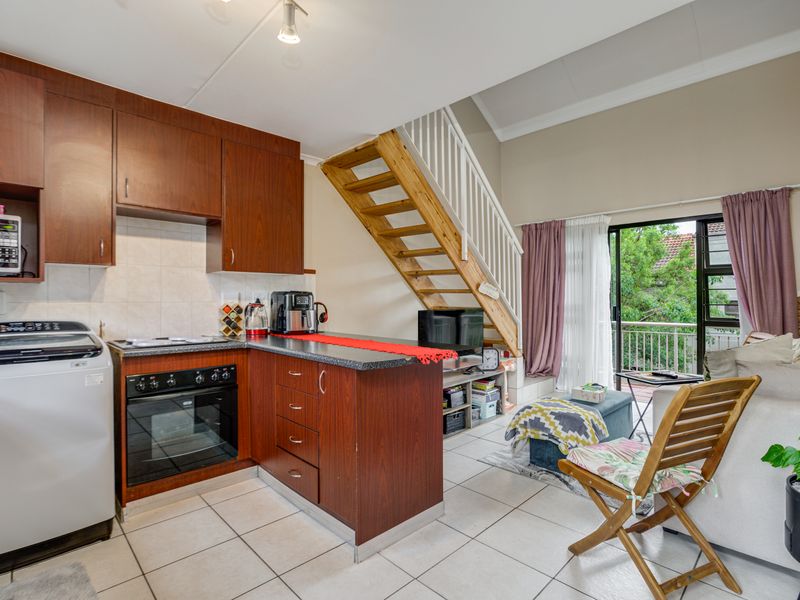 1 Bedroom 1 Bathroom Loft Apartment for Sale - Photo 5