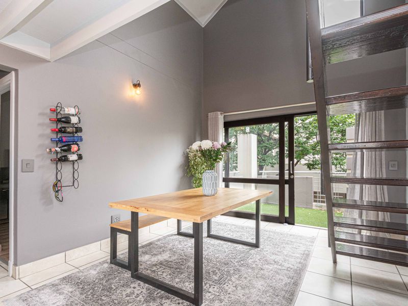 Sophisticated 1 bed, 1 bathroom loft apartment - Photo 6