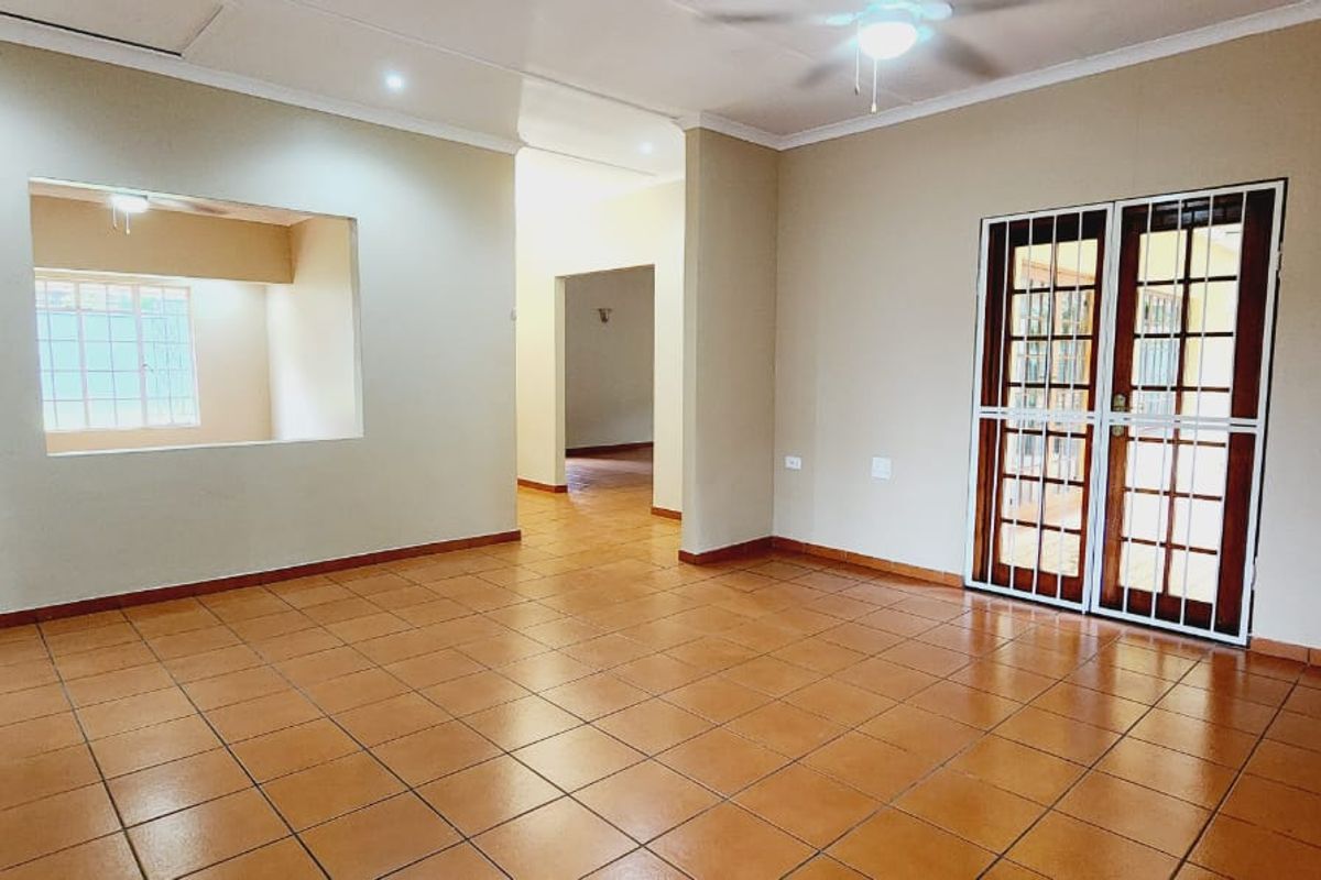 Spacious Four-Bedroom Home - Photo 4