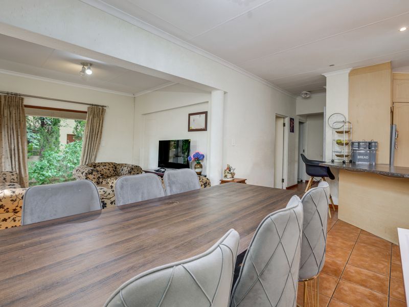 3 Bedroom townhouse in popular complex - Photo 7