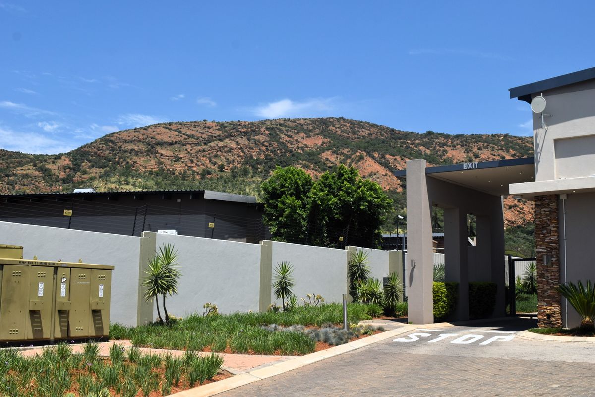 Kloofview Resale - Photo 2