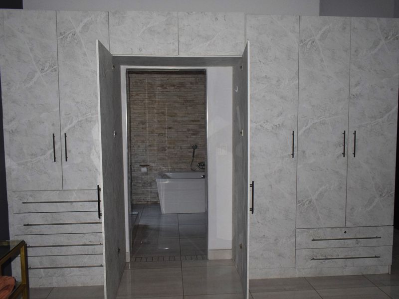 Kloofview Resale - Photo 8