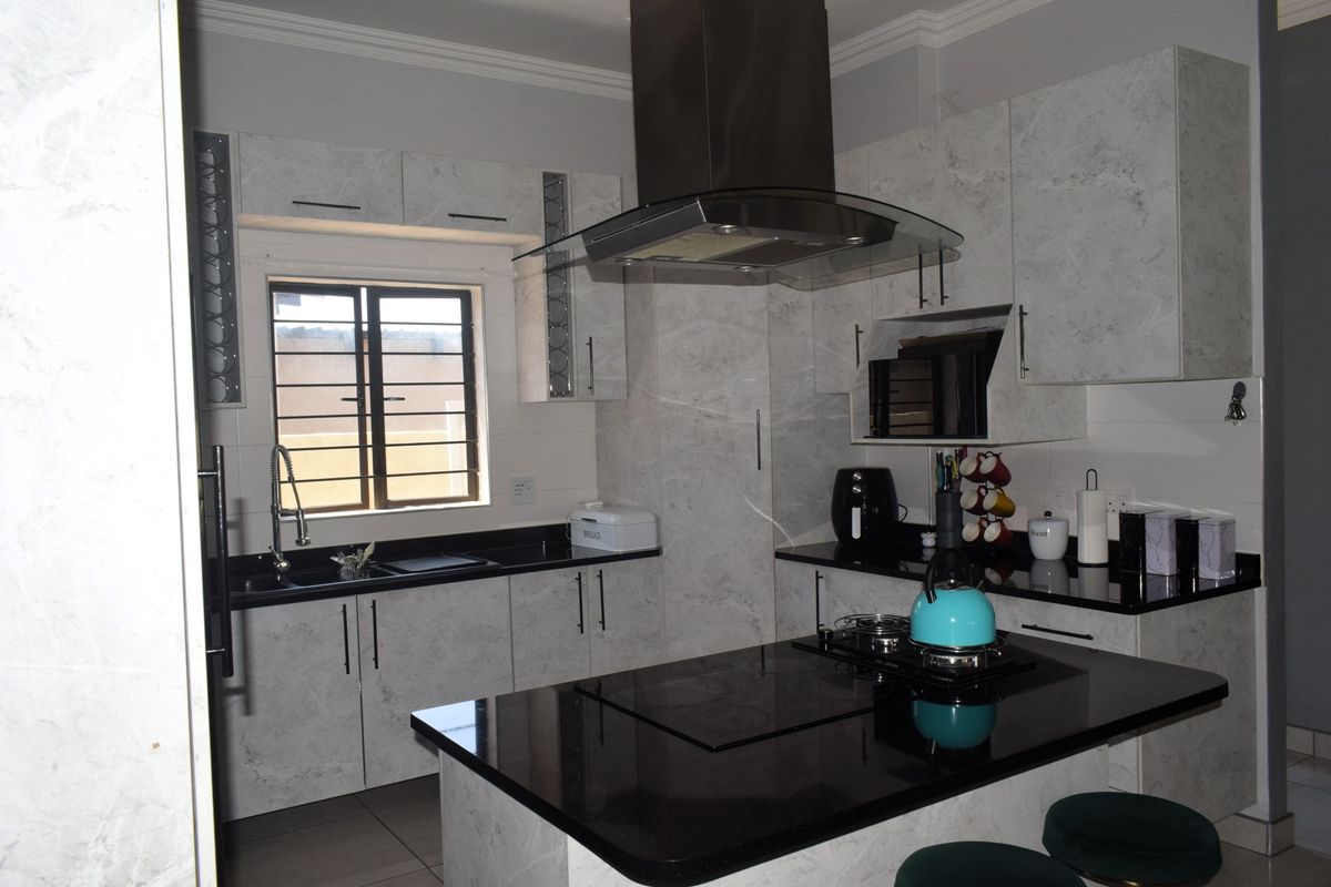 Kloofview Resale - Photo 3