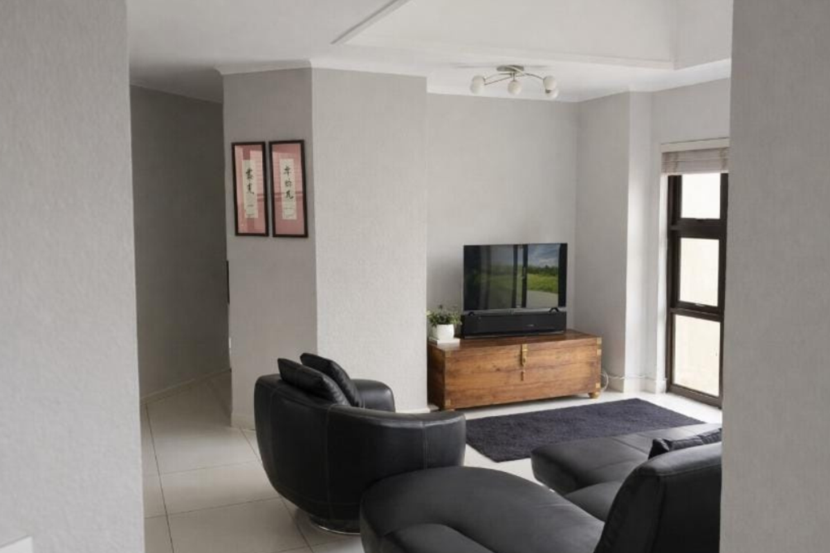 Two Bedroom Cluster in Beverley - Photo 3