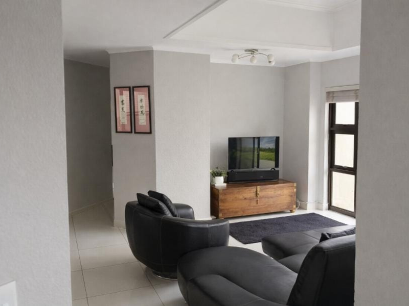 Two Bedroom Cluster in Beverley - Photo 3