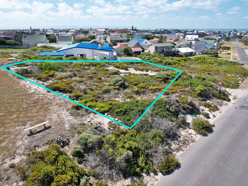 Your Oasis Near the Waves Awaits - Photo 6