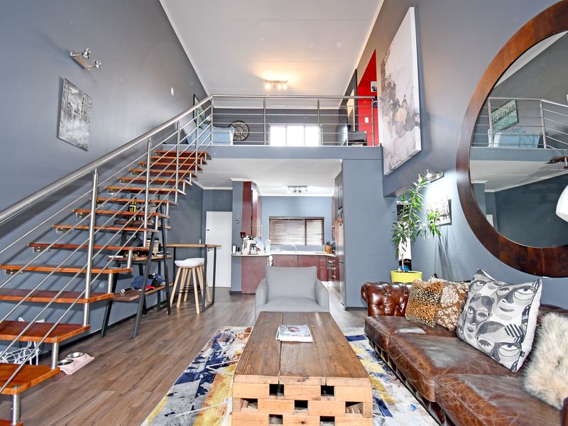 2 Bedroom Loft Unit for RENT at The Meridian - Photo 10