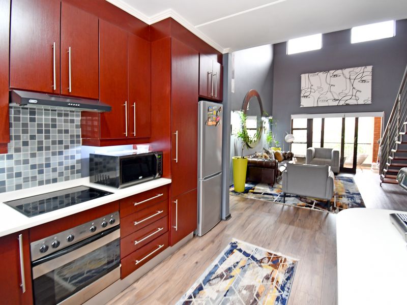 2 Bedroom Loft Unit for RENT at The Meridian - Photo 6