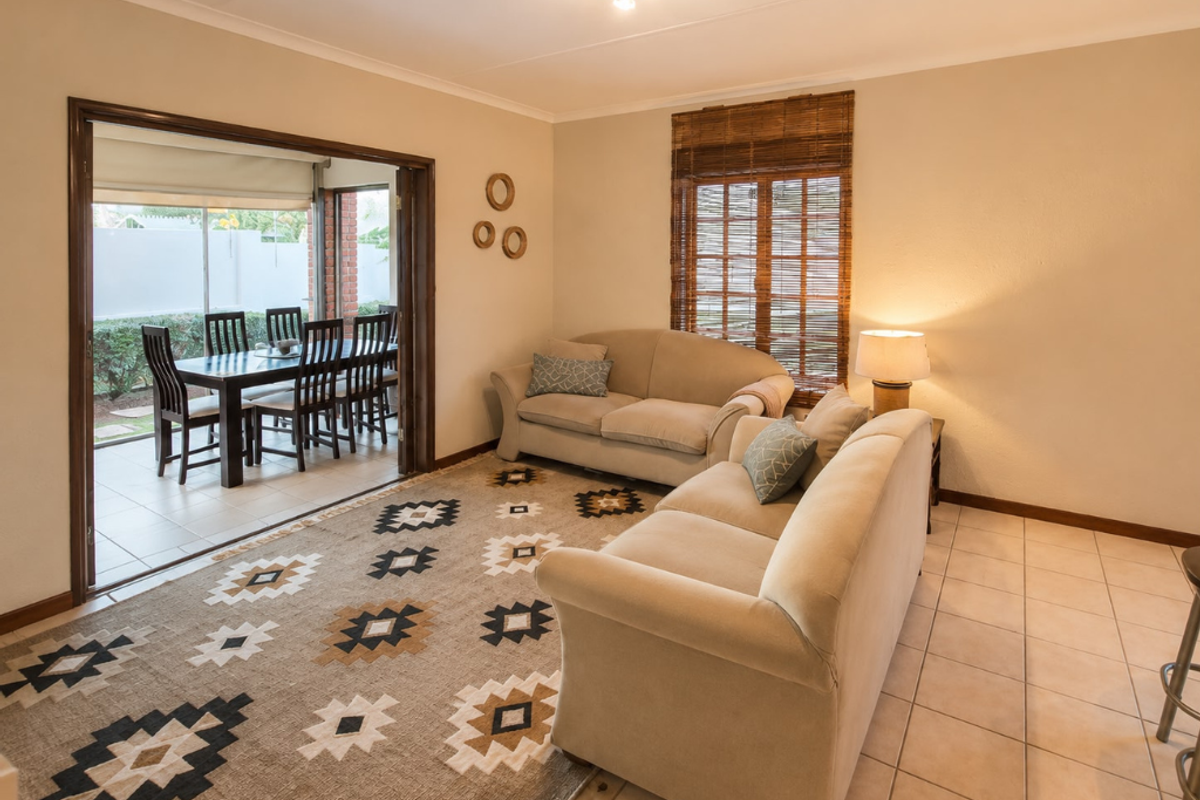 3 Bedroom 2 Bathroom Standalone Double-Storey Home in Lynton Manor - Photo 4