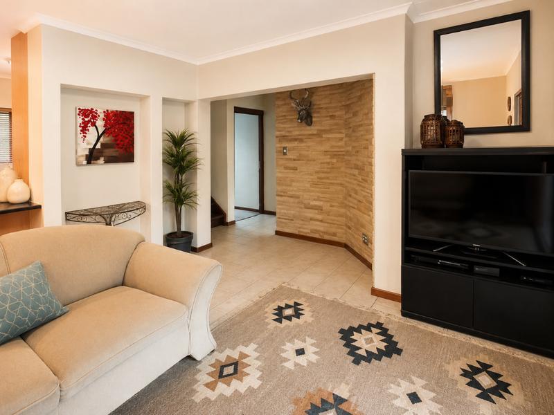 3 Bedroom 2 Bathroom Standalone Double-Storey Home in Lynton Manor - Photo 7