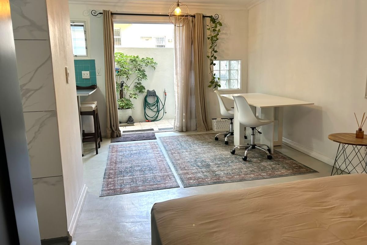 SWEET STUDIO - AVAILABLE IMMEDIATELY - FULLY FURNISHED - Photo 5