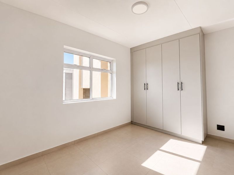Ultra-Modern 2 Bedroom Apartment To Rent in Riverstone Wetland Estate - Photo 8