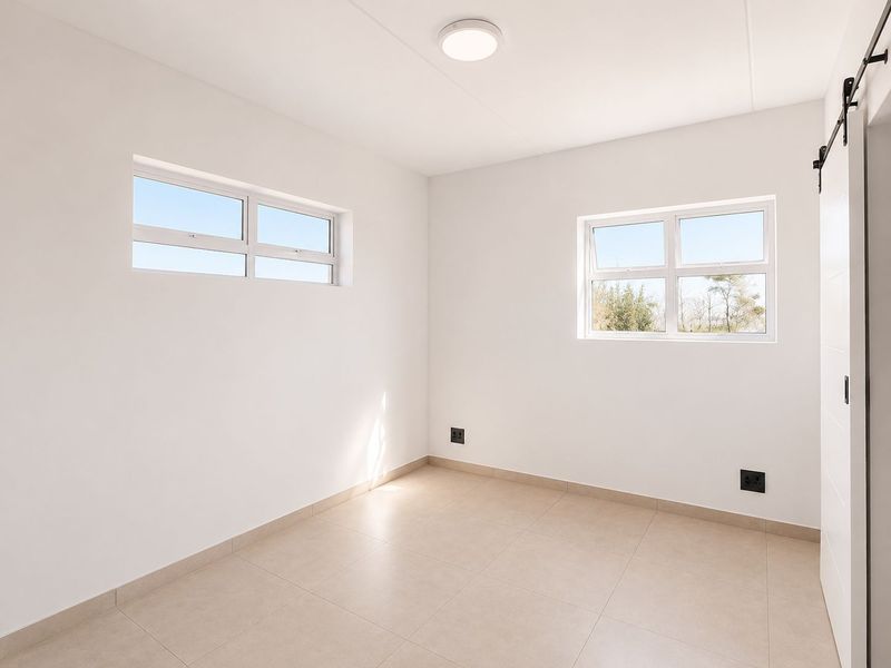 Ultra-Modern 2 Bedroom Apartment To Rent in Riverstone Wetland Estate - Photo 7