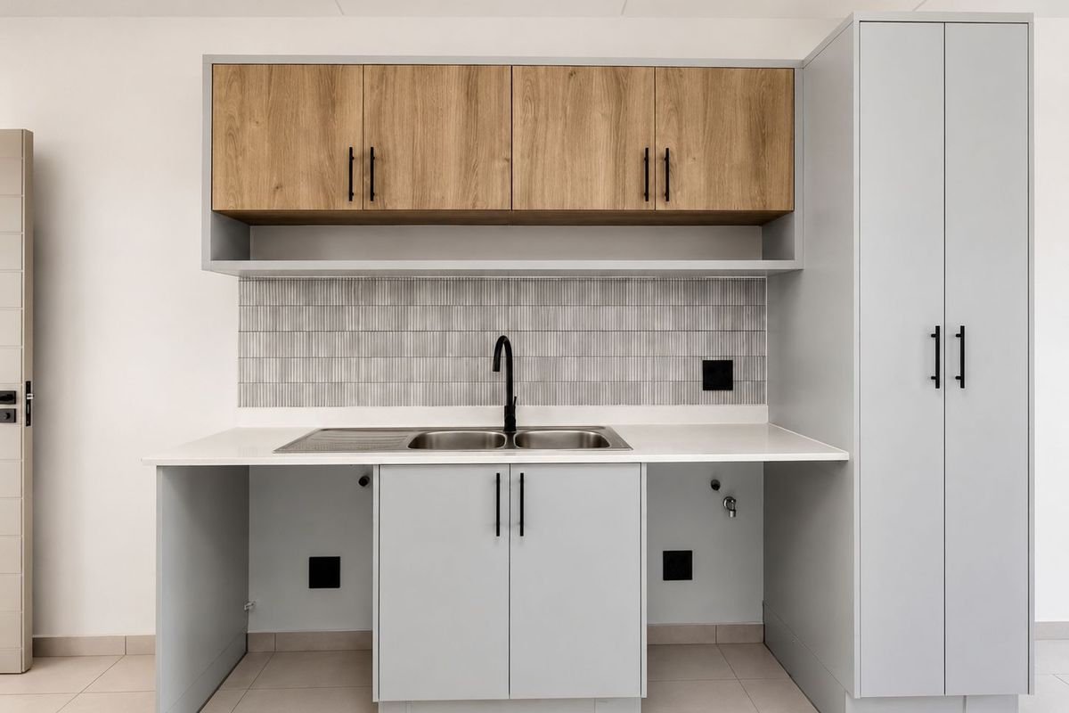 Ultra-Modern 2 Bedroom Apartment To Rent in Riverstone Wetland Estate - Photo 4