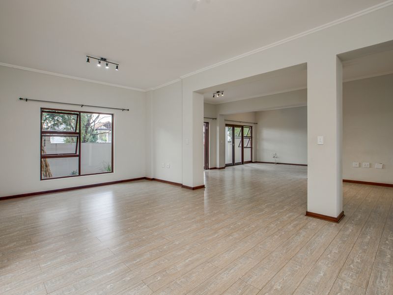 Three Bedroom Family Home In Secure Estate - Photo 10