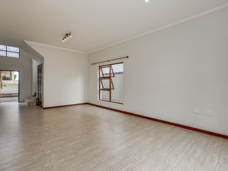 Three Bedroom Family Home In Secure Estate - Photo 9