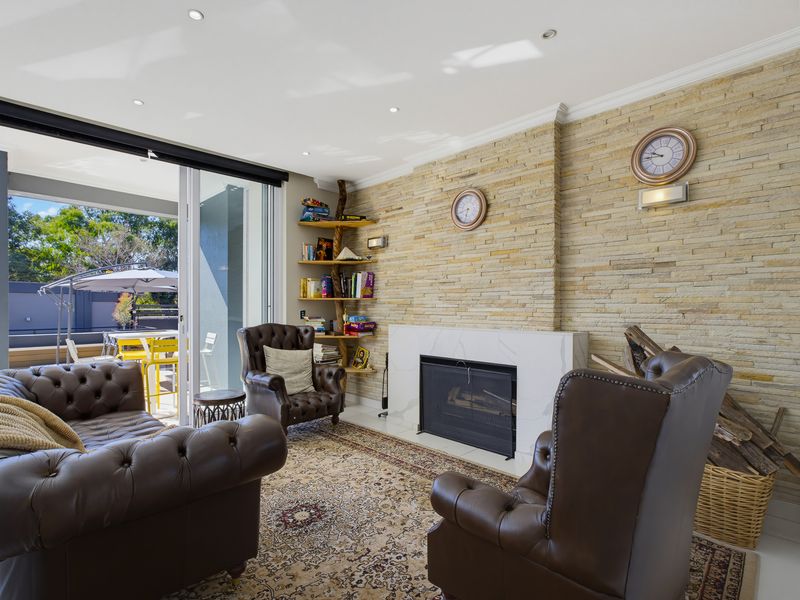 4 BEDROOM DOUBLE-STOREY HOME FOR SALE IN SENDERWOOD - Photo 4