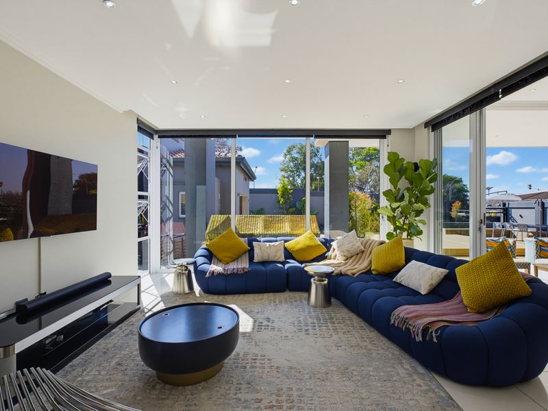 4 BEDROOM DOUBLE-STOREY HOME FOR SALE IN SENDERWOOD - Photo 7