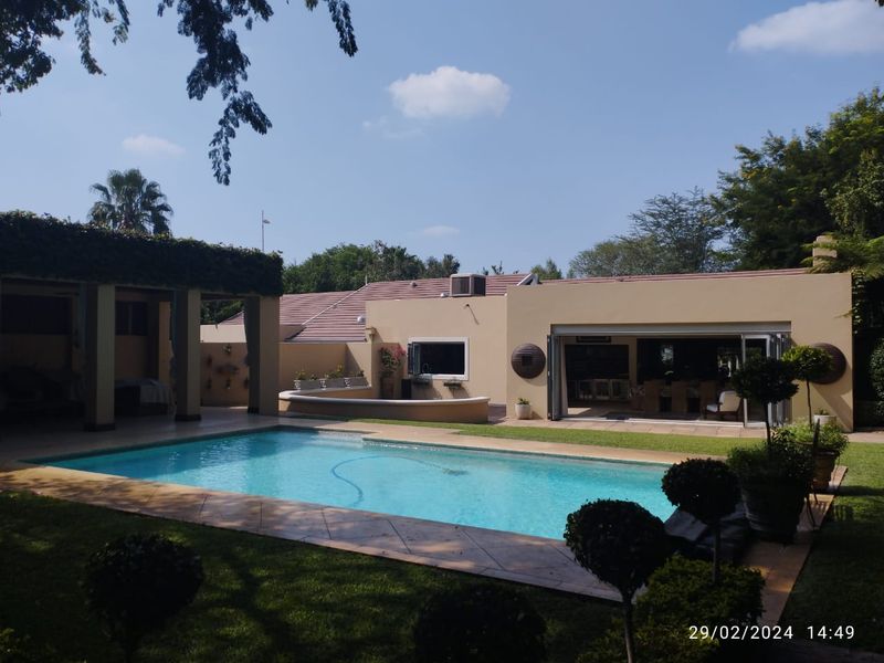 A lifestyle beyond compare - Photo 1