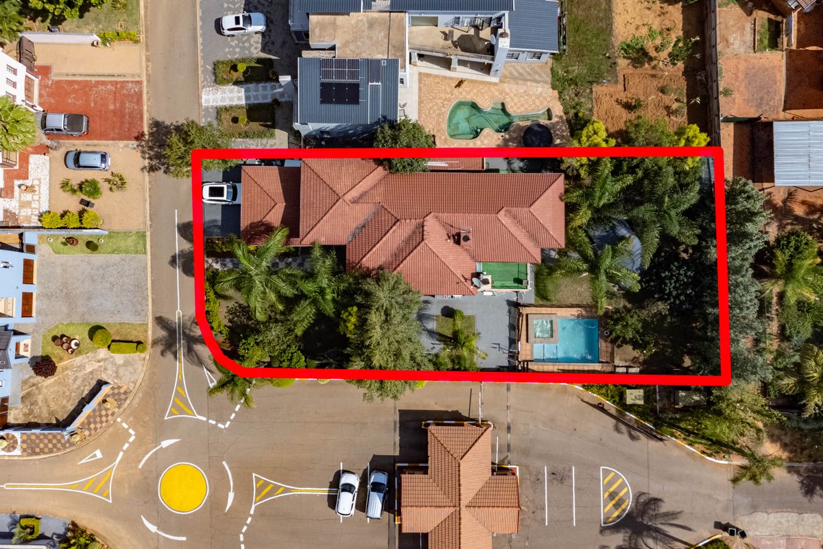 "Spacious 4 bedroom house for sale in Ninapark, Akasia - ideal for a growing family seeking comfort - Photo 3