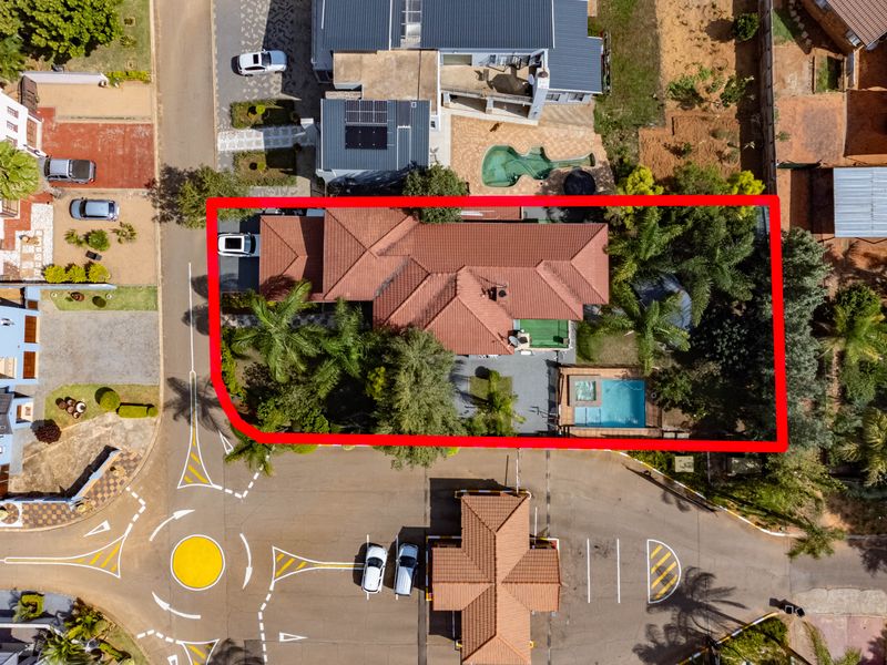 "Spacious 4 bedroom house for sale in Ninapark, Akasia - ideal for a growing family seeking comfort - Photo 3