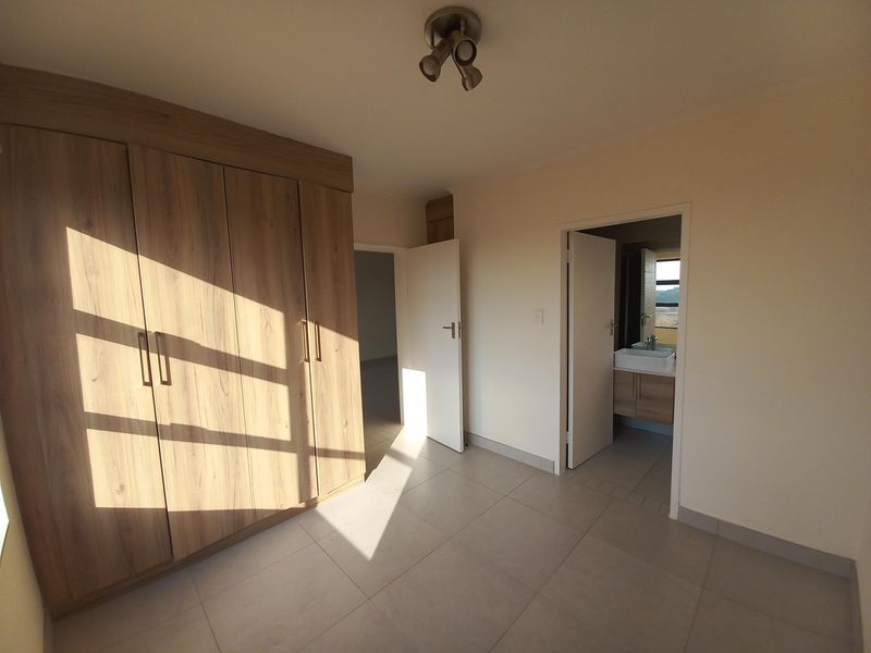 Cherry Blossom 2 bed 2 bath rental - Photo 7