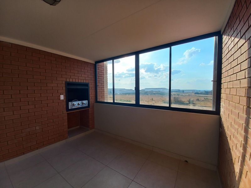 Cherry Blossom 2 bed 2 bath rental - Photo 6