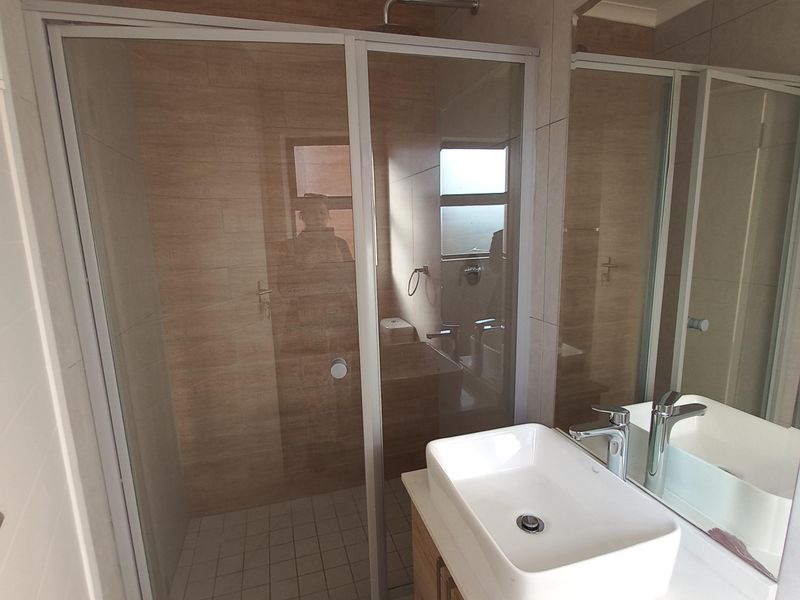 Cherry Blossom 2 bed 2 bath rental - Photo 8