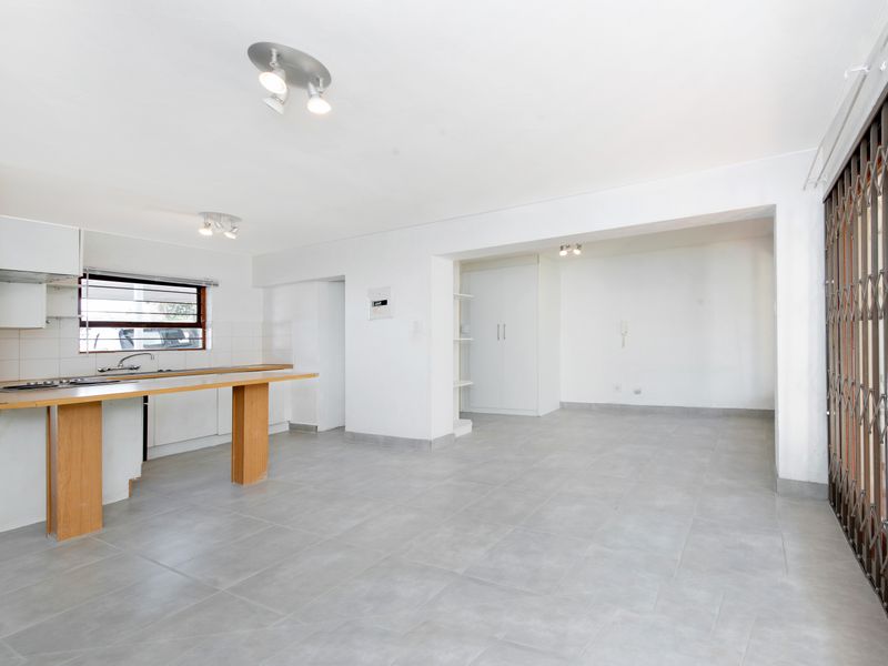 Ground Floor Studio, Cute as a Button - Photo 3