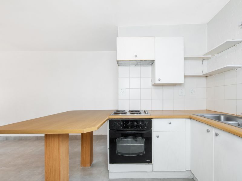 Ground Floor Studio, Cute as a Button - Photo 5