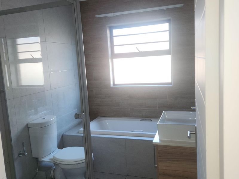 3 Bed Apartment to Rent! - Photo 8