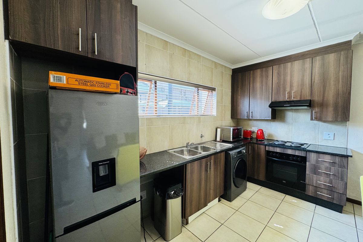 Secure Estate Living - Photo 4