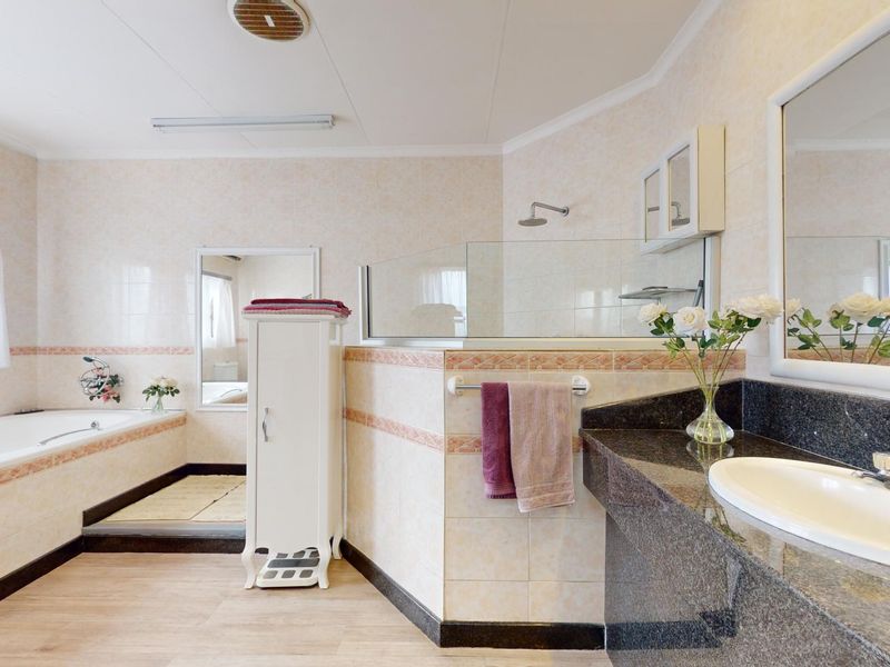 A LUXURIOUS HOME FOR SALE. - Photo 9