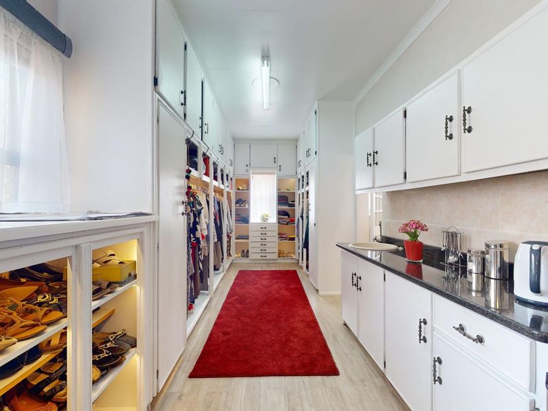 A LUXURIOUS HOME FOR SALE. - Photo 8