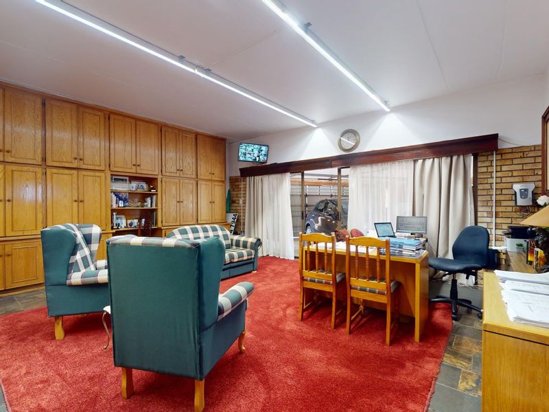 A LUXURIOUS HOME FOR SALE. - Photo 6