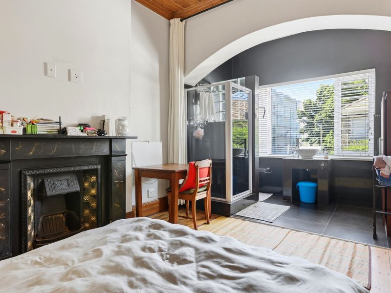 Blue Chip Income Generating Boutique Guesthouse - Photo 10