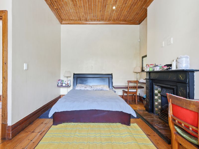 Blue Chip Income Generating Boutique Guesthouse - Photo 9