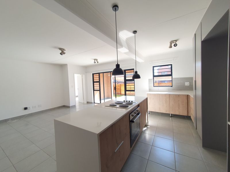 Stylish ground 3 bedroom family rental - Photo 8