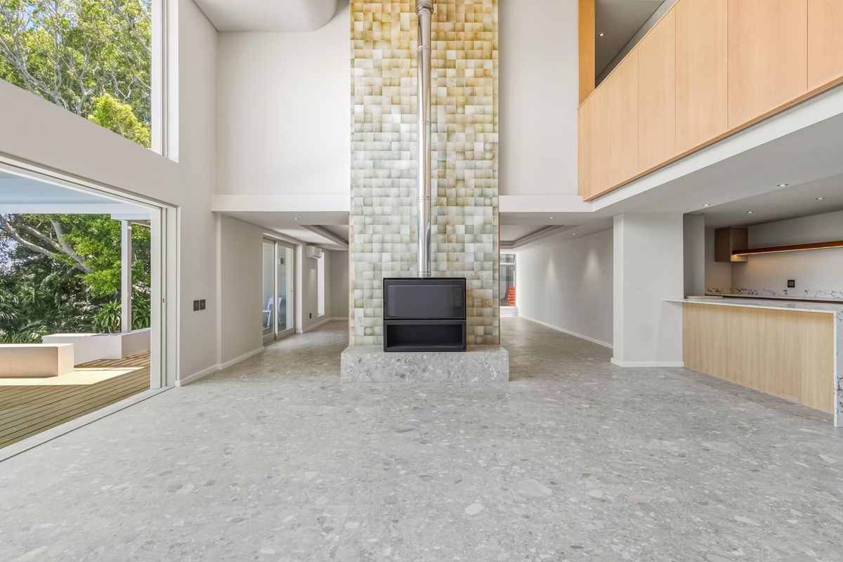 5 Bedroom Luxury Family Home - Photo 5