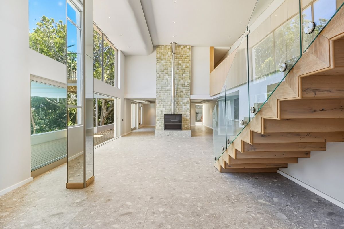 5 Bedroom Luxury Family Home - Photo 3