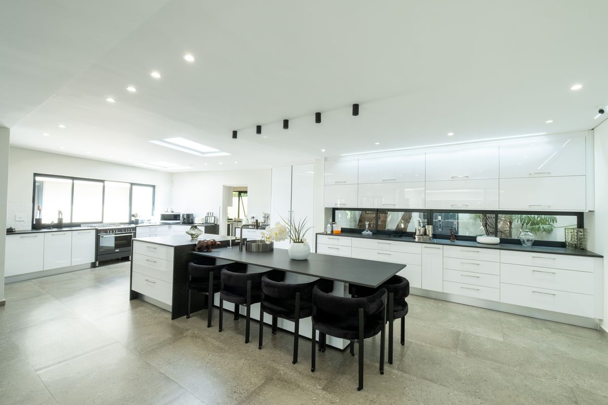 Inanda, A distinguished Family Home Designed for Living & Entertaining - Photo 4